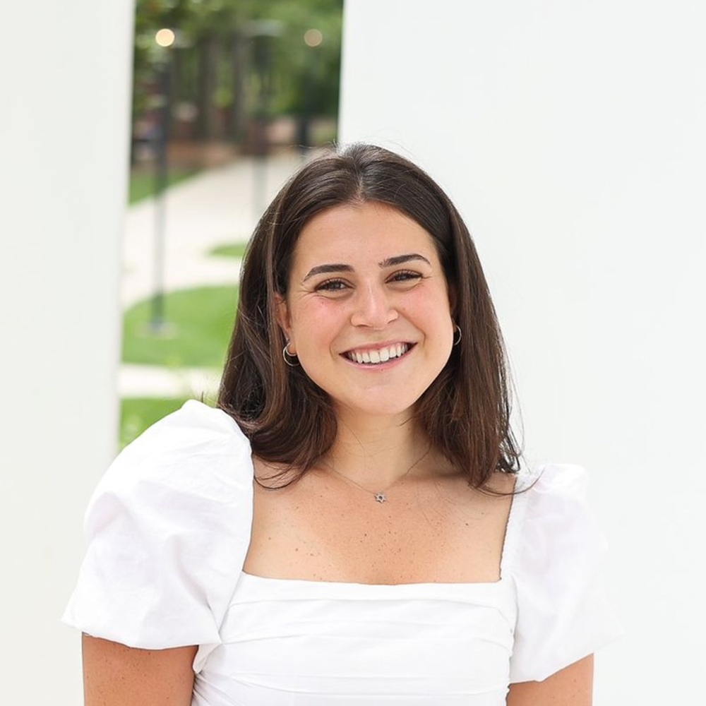Meet your Posher, Abbi